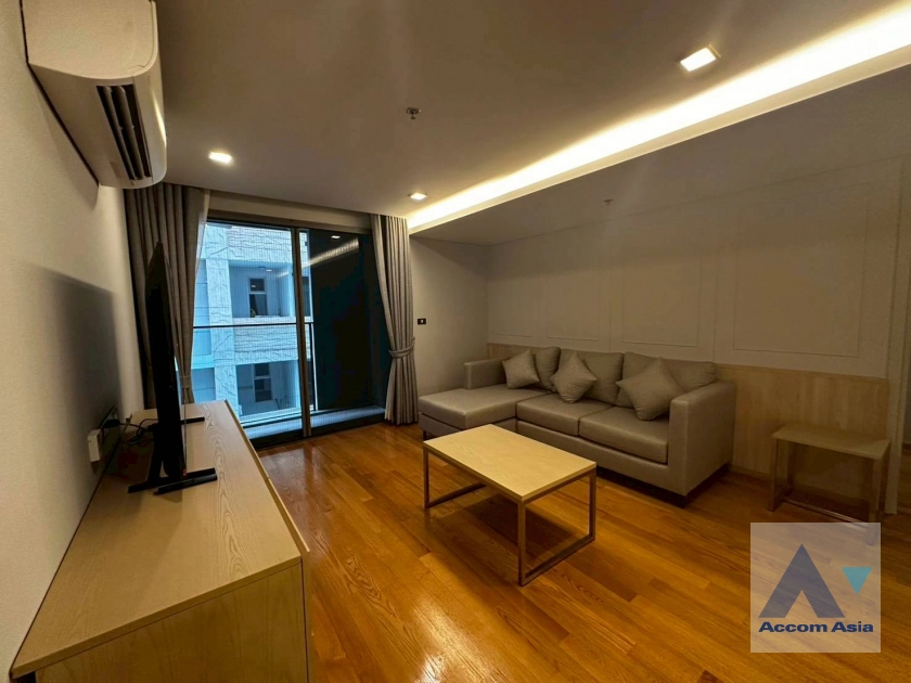 Pet friendly |  Comfortable of Living Space Apartment  2 Bedroom for Sale & Rent BTS Asok in Sukhumvit Bangkok