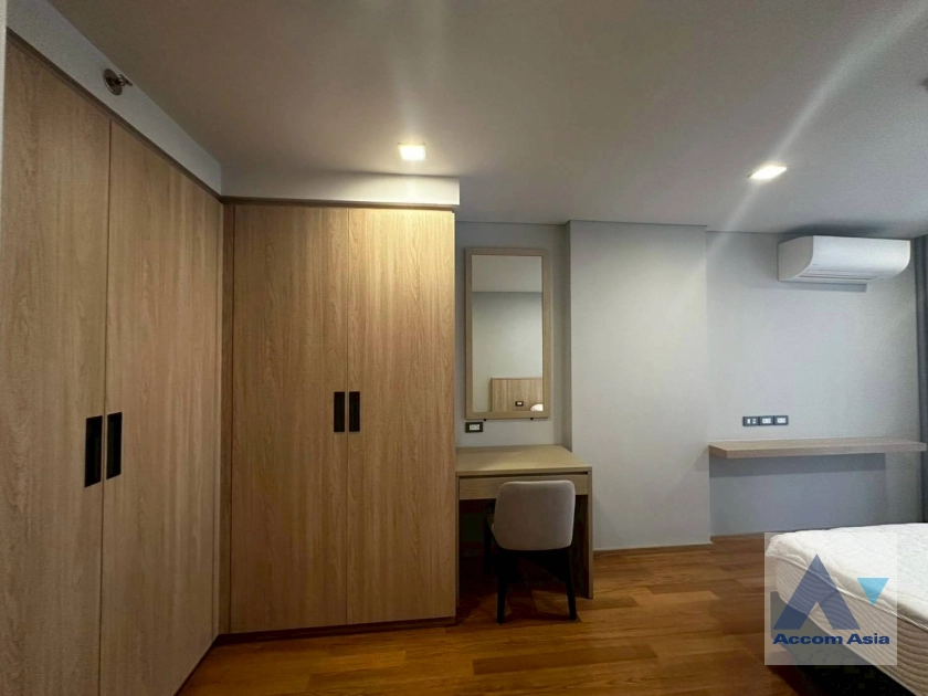 12  2 br Apartment for rent and sale in Sukhumvit ,Bangkok BTS Asok at Comfortable of Living Space AA43575