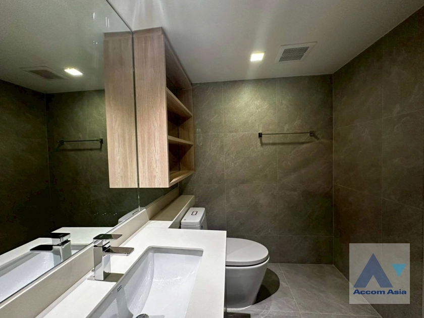 13  2 br Apartment for rent and sale in Sukhumvit ,Bangkok BTS Asok at Comfortable of Living Space AA43575