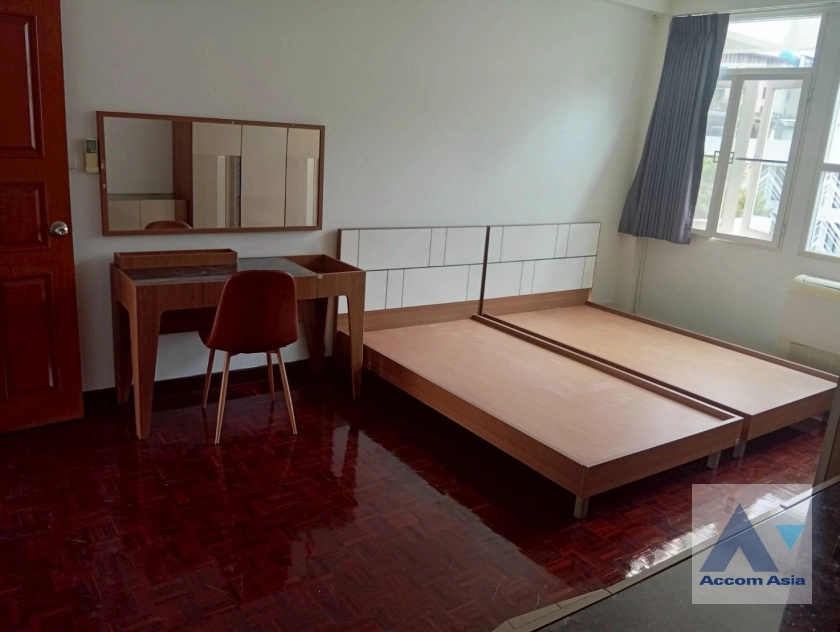 6  3 br Apartment for rent and sale in Sukhumvit ,Bangkok BTS Phrom Phong at Living with Private Environment   AA43585