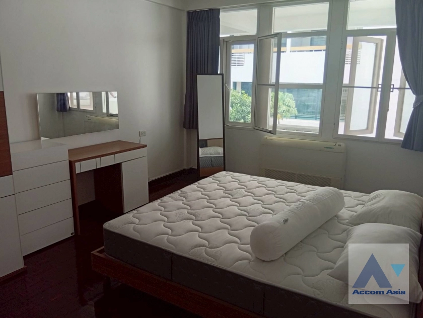 5  3 br Apartment for rent and sale in Sukhumvit ,Bangkok BTS Phrom Phong at Living with Private Environment   AA43585