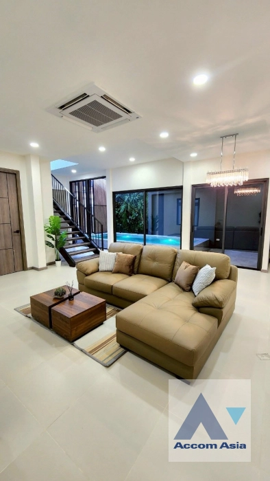 9  3 br House For Sale in Sukhumvit ,Bangkok BTS Bang Chak AA43586