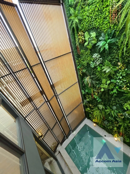 6  3 br House For Sale in Sukhumvit ,Bangkok BTS Bang Chak AA43586