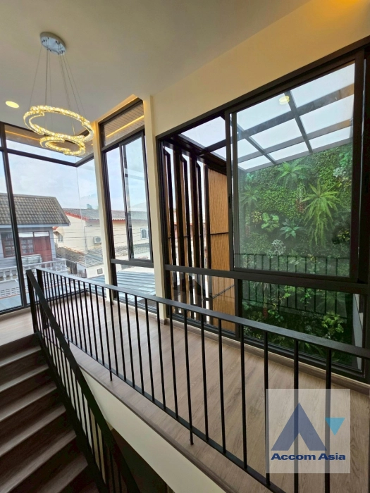 16  3 br House For Sale in Sukhumvit ,Bangkok BTS Bang Chak AA43586