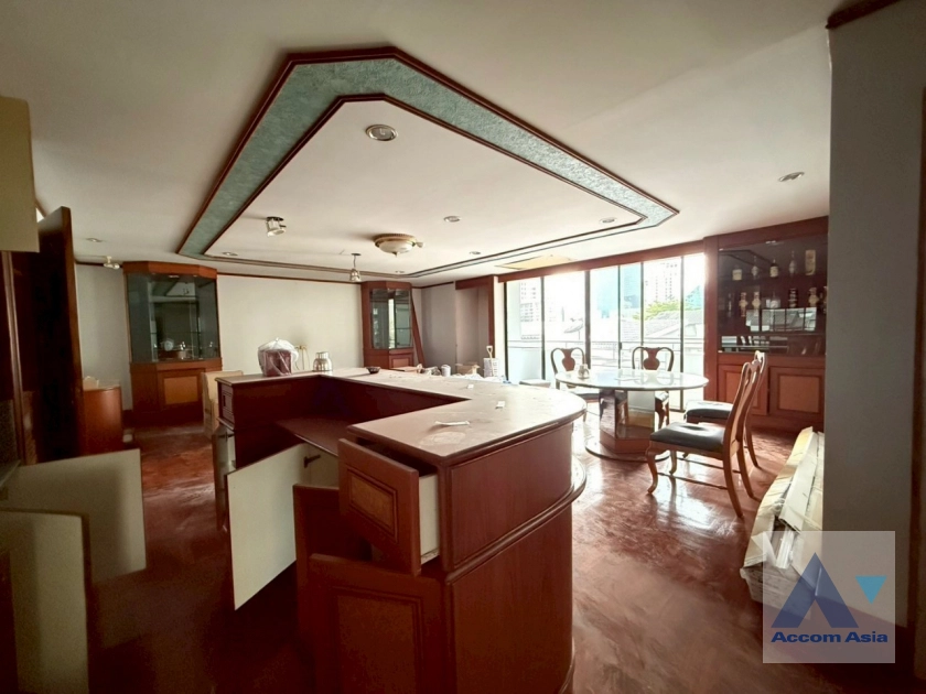 unit 2 Bedrooms  Apartment For Rent & Sale in Sathorn, Bangkok  near BTS Surasak (AA43589)