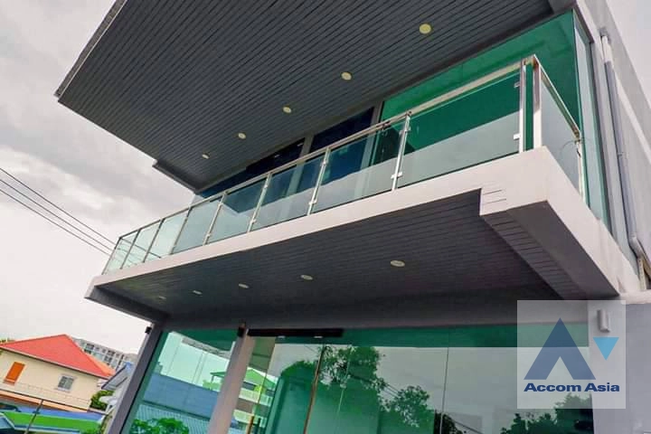 6  4 br House For Sale in Lat Phrao ,Bangkok  AA43590