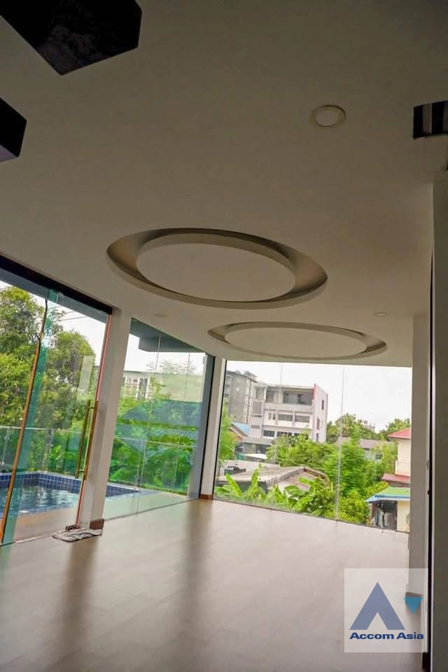 15  4 br House For Sale in Lat Phrao ,Bangkok  AA43590