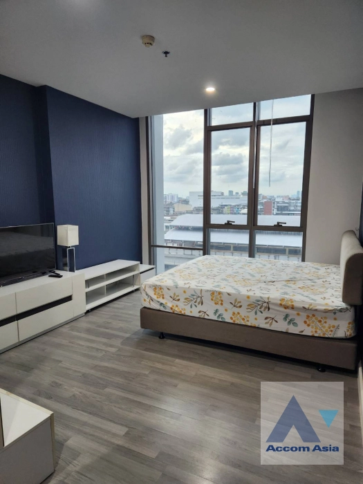 unit 2 Bedrooms  Condominium For Rent & Sale in Charoen Nakhon, Bangkok  near BTS Wongwian Yai (AA43595)