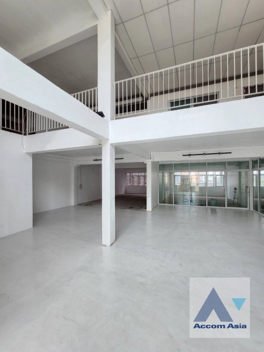 unit Building For Sale in Sukhumvit, Bangkok  near BTS On Nut (AA43608)