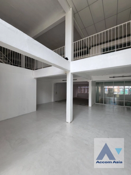 4  Building For Sale in Sukhumvit ,Bangkok BTS On Nut AA43608
