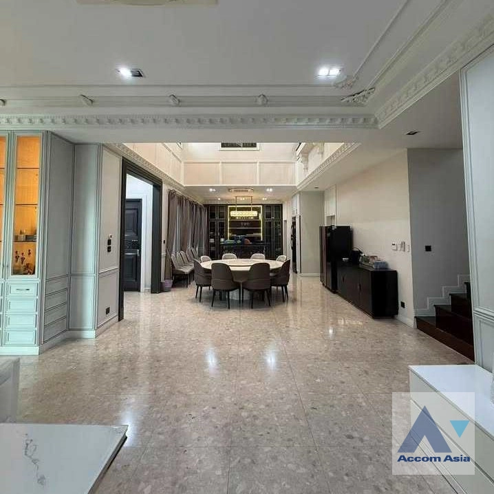 4  6 br House For Rent in Samutprakan ,Samutprakan BTS Bearing at Grand Bangkok Boulevard Sukhumvit AA43609