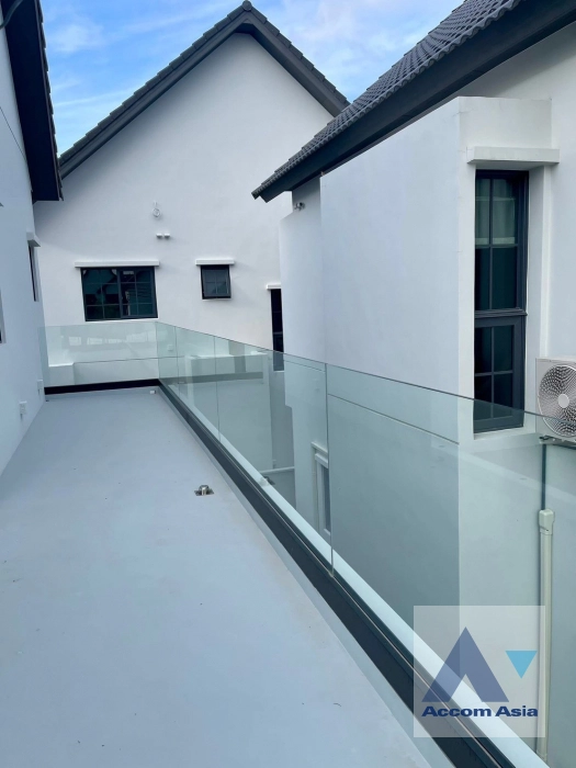 17  4 br House For Rent in Samutprakan ,Samutprakan  at Centro Bangna AA43611