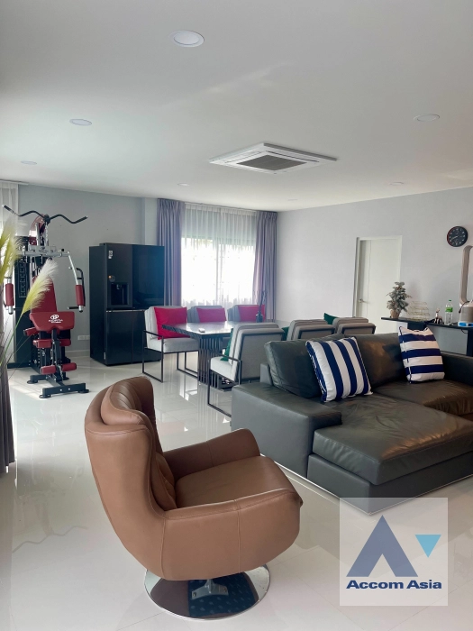 unitPet friendly |  4 Bedrooms  House For Rent in Samutprakan, Samutprakan  (AA43611)