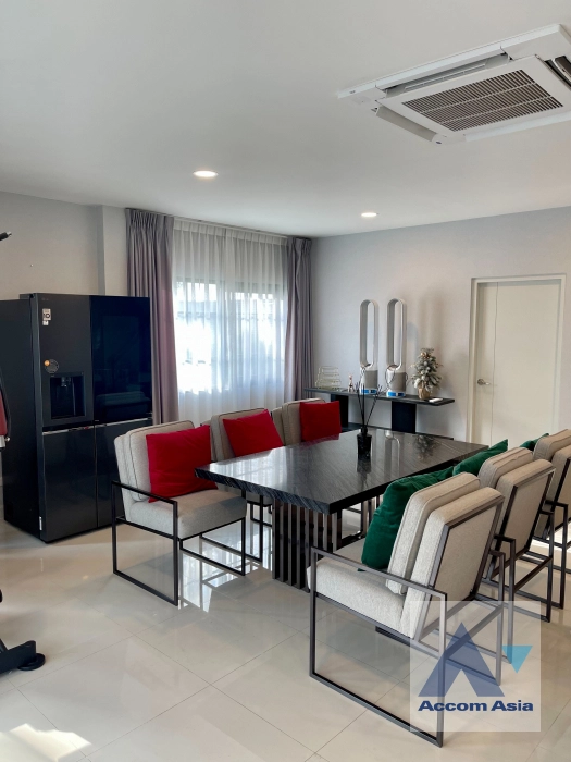 7  4 br House For Rent in Samutprakan ,Samutprakan  at Centro Bangna AA43611