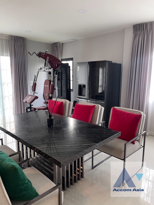 6  4 br House For Rent in Samutprakan ,Samutprakan  at Centro Bangna AA43611