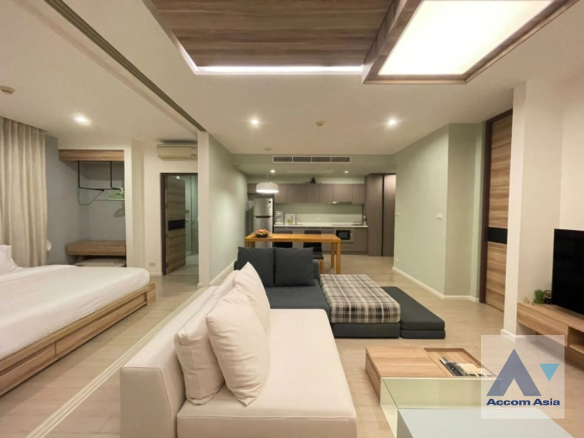 unitLuxury, Big Balcony | Beachfront Condo in Khao Tao, Hua Hin – 2BR | Sea View