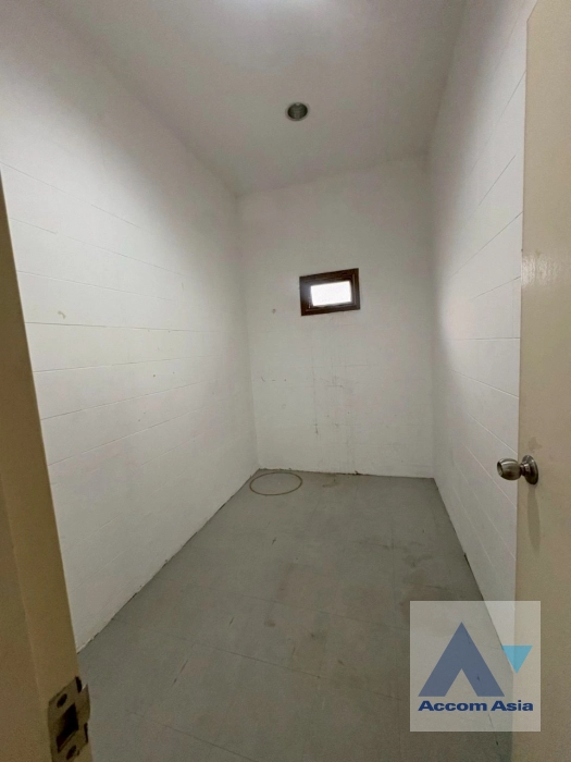 9  3 br House For Rent in Phaholyothin ,Bangkok BTS Phahon Yothin 24 at Single House with Garden AA43617