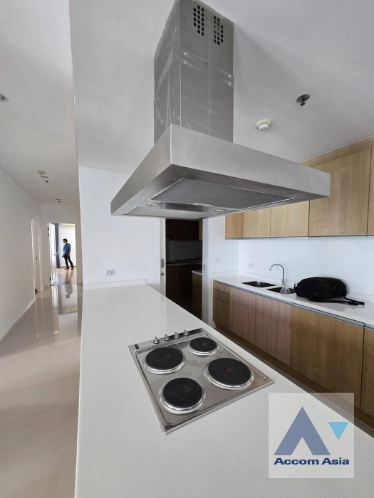 unitPenthouse |  4 Bedrooms  Condominium For Rent & Sale in Ploenchit, Bangkok  near MRT Phetchaburi - ARL Makkasan (AA43619)