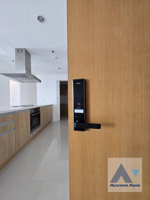 unitPenthouse |  4 Bedrooms  Condominium For Rent & Sale in Ploenchit, Bangkok  near MRT Phetchaburi - ARL Makkasan (AA43619)