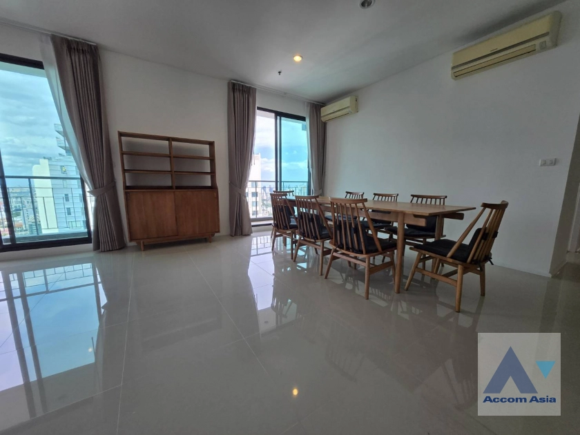 unitPenthouse |  4 Bedrooms  Condominium For Rent & Sale in Ploenchit, Bangkok  near MRT Phetchaburi - ARL Makkasan (AA43619)