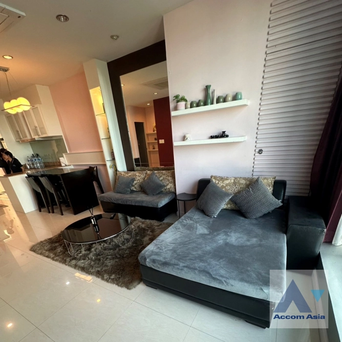 unit 2 Bedrooms  Condominium For Rent in Charoen Nakhon, Bangkok  near BTS Krung Thon Buri (AA43621)