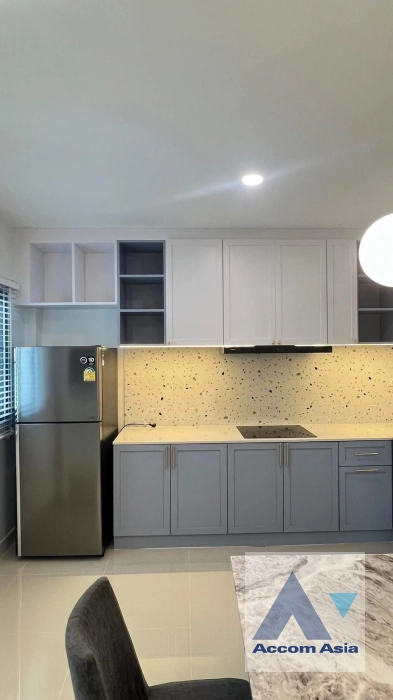 5  3 br Townhouse For Rent in Samutprakan ,Samutprakan  at House AA43627