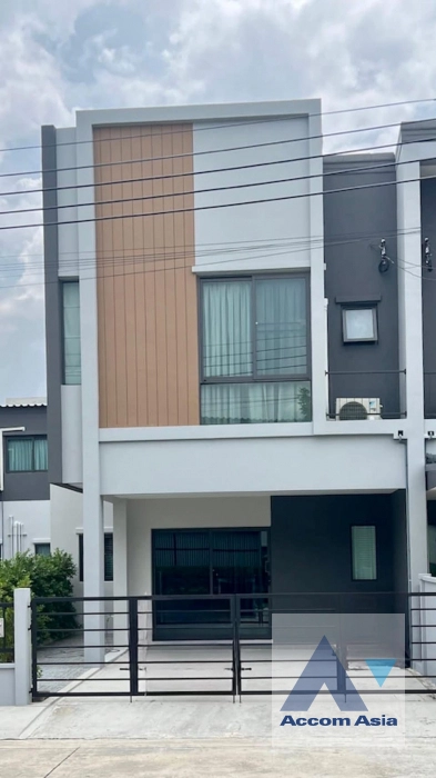  House Townhouse  3 Bedroom for Rent   in Samutprakan Samutprakan