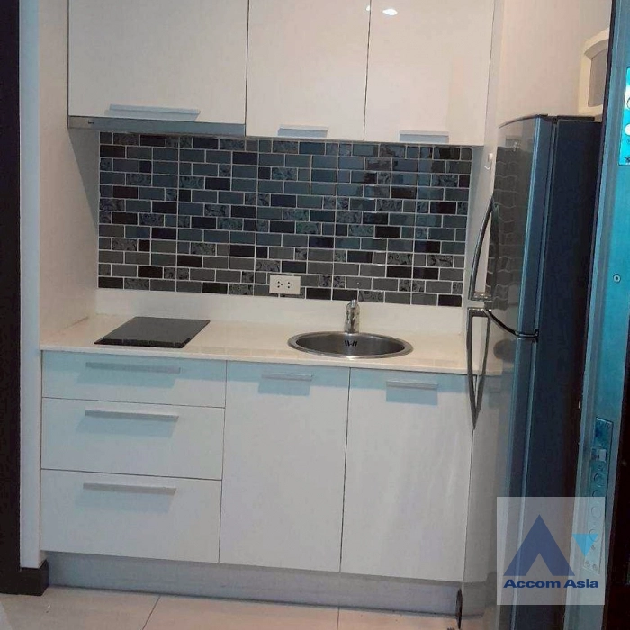 unit 1 Bedroom  Condominium For Rent & Sale in Sukhumvit, Bangkok  near BTS Nana (AA43630)