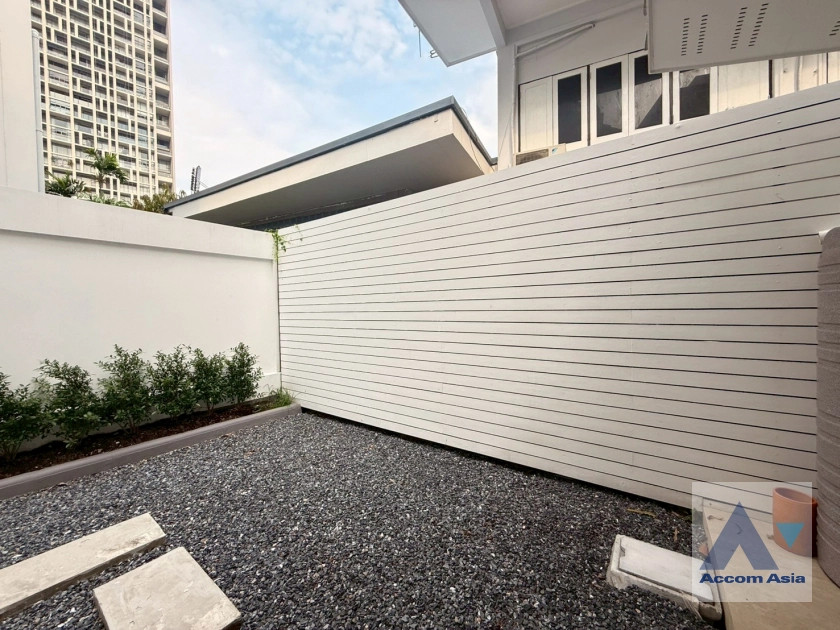 10  3 br House For Rent in Sathorn ,Bangkok MRT Lumphini AA43631