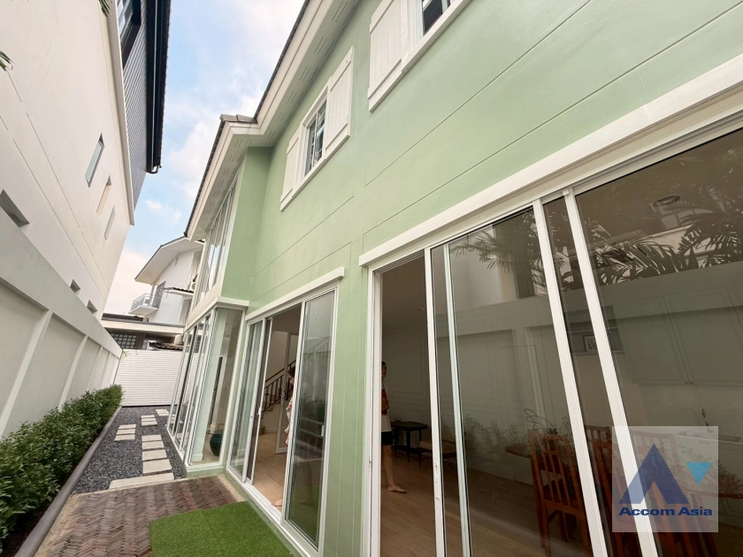 5  3 br House For Rent in Sathorn ,Bangkok MRT Lumphini AA43631