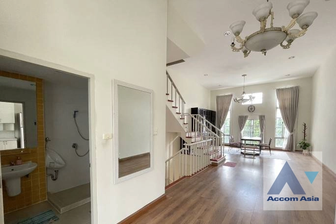 unitNewly renovated |  4 Bedrooms  House For Rent & Sale in Rama 3, Bangkok  (AA43639)