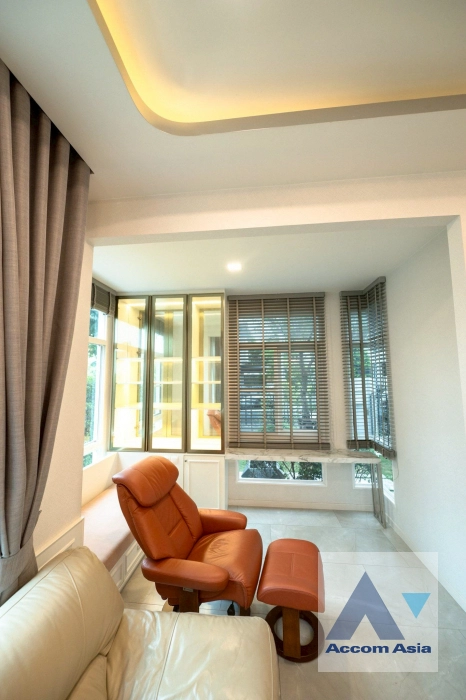 12  4 br House for rent and sale in Pattanakarn ,Bangkok  at Mantana Bangna-Wongwaen AA43640