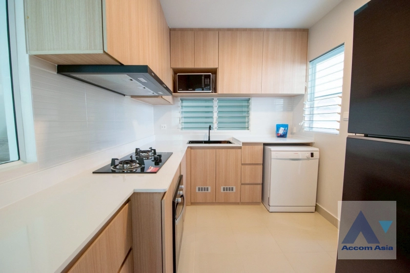 5  4 br House For Rent in Samutprakan ,Samutprakan  at Villaggio Srinakarin Bangna AA43642