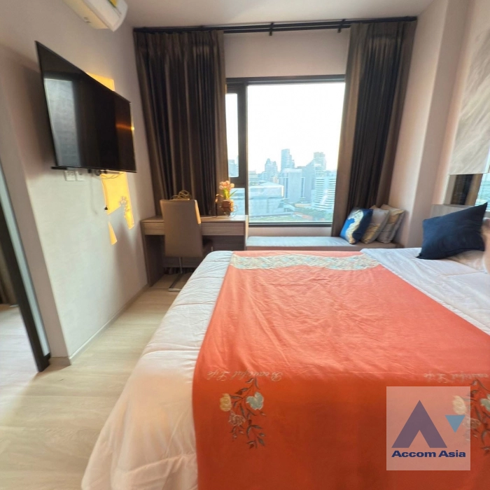unit 1 Bedroom  Condominium For Rent in Ploenchit, Bangkok  near BTS Ploenchit (AA43647)