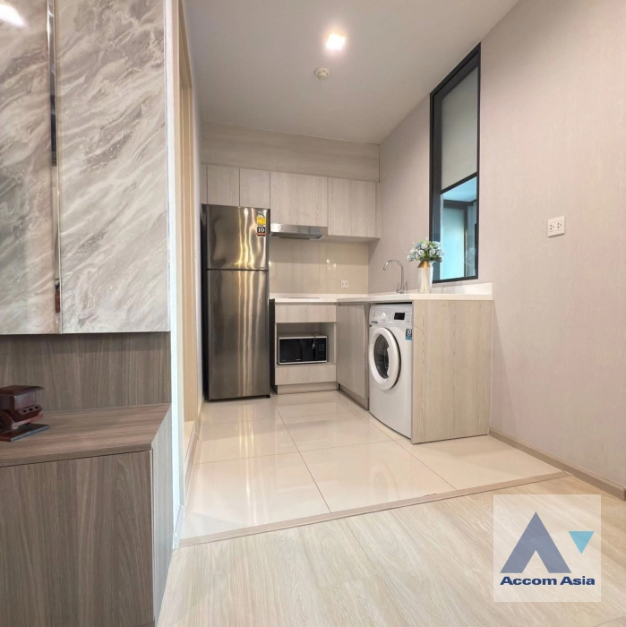 unit 1 Bedroom  Condominium For Rent in Ploenchit, Bangkok  near BTS Ploenchit (AA43647)