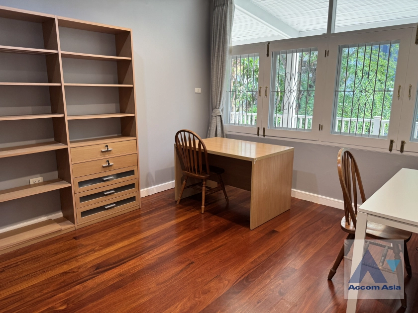 22  4 br House for rent and sale in New Phetchaburi ,Bangkok BTS Victory Monument AA43670