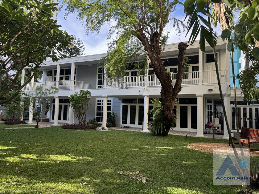  2  4 br House for rent and sale in New Phetchaburi ,Bangkok BTS Victory Monument AA43670