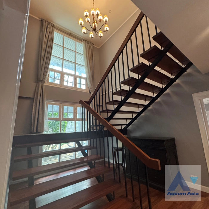 11  4 br House for rent and sale in New Phetchaburi ,Bangkok BTS Victory Monument AA43670