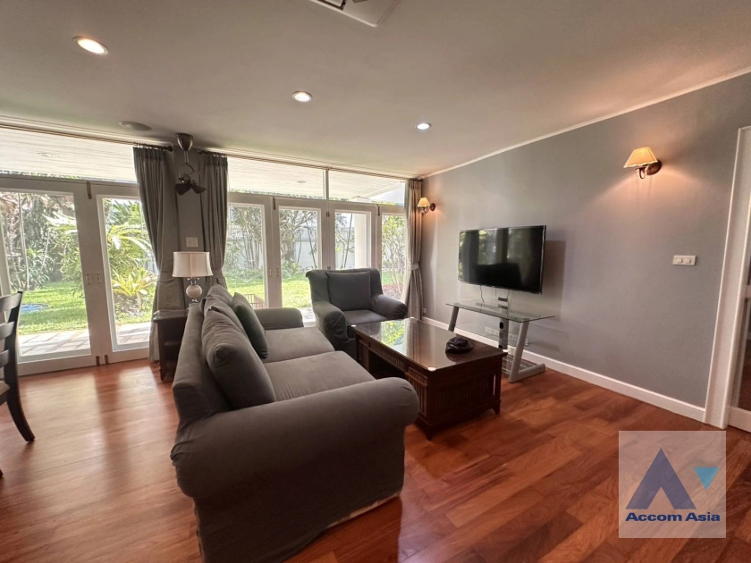  1  4 br House for rent and sale in New Phetchaburi ,Bangkok BTS Victory Monument AA43670