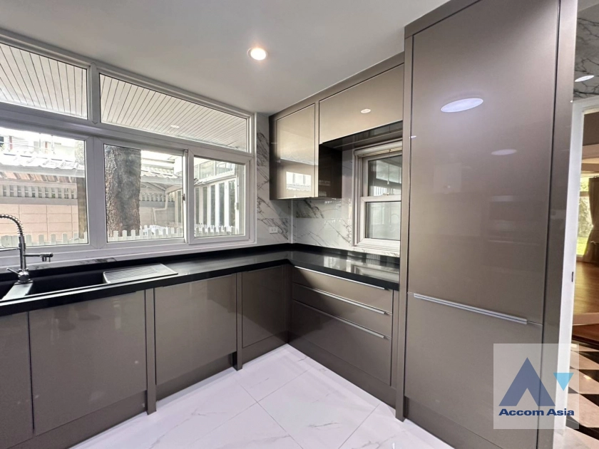 9  4 br House for rent and sale in New Phetchaburi ,Bangkok BTS Victory Monument AA43670