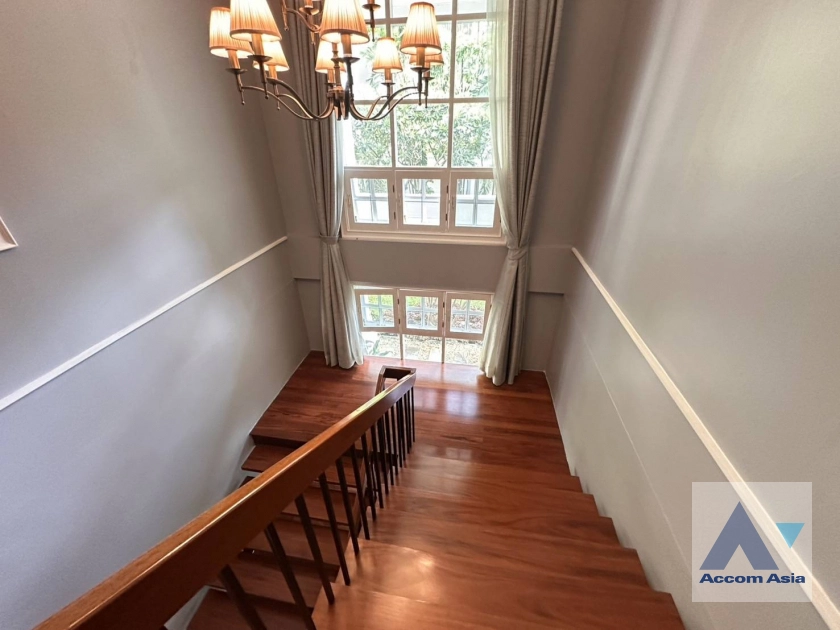 12  4 br House for rent and sale in New Phetchaburi ,Bangkok BTS Victory Monument AA43670