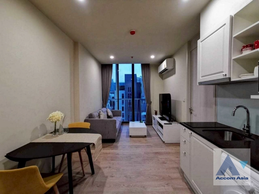 unit 1 Bedroom  Condominium For Rent in Sukhumvit, Bangkok  near BTS Asok - MRT Sukhumvit (AA43671)
