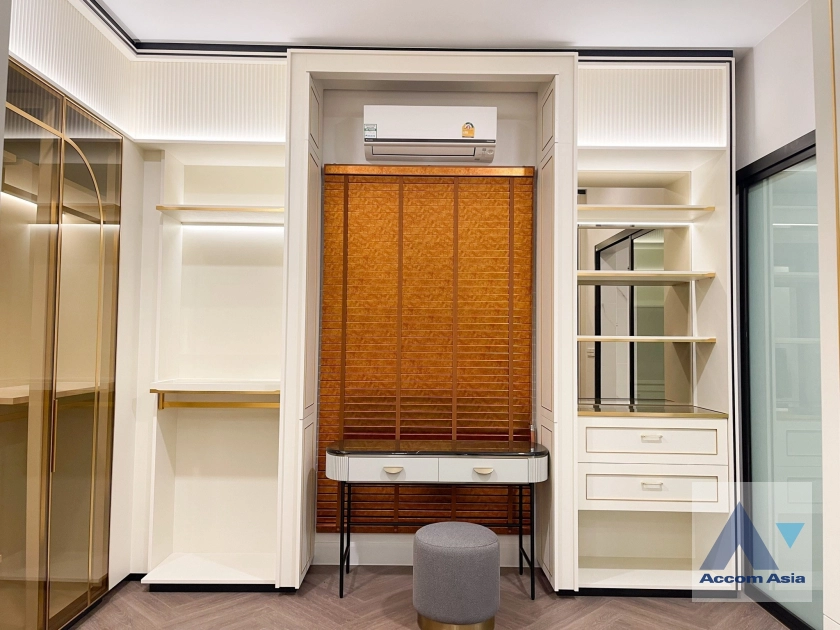 19  4 br House For Rent in Latkrabang ,Bangkok ARL Ban Thap Chang at Nantawan Rama 9 New Krungthepkreetha AA43672