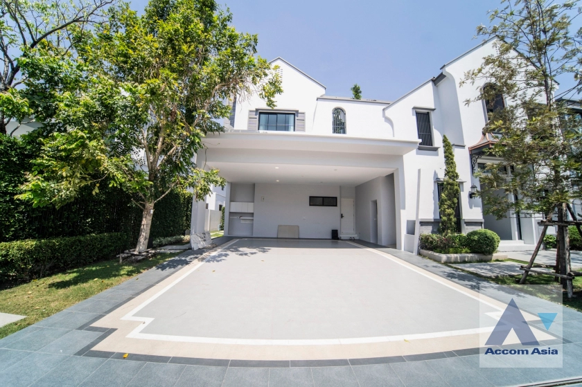 38  4 br House For Rent in Latkrabang ,Bangkok ARL Ban Thap Chang at Nantawan Rama 9 New Krungthepkreetha AA43672