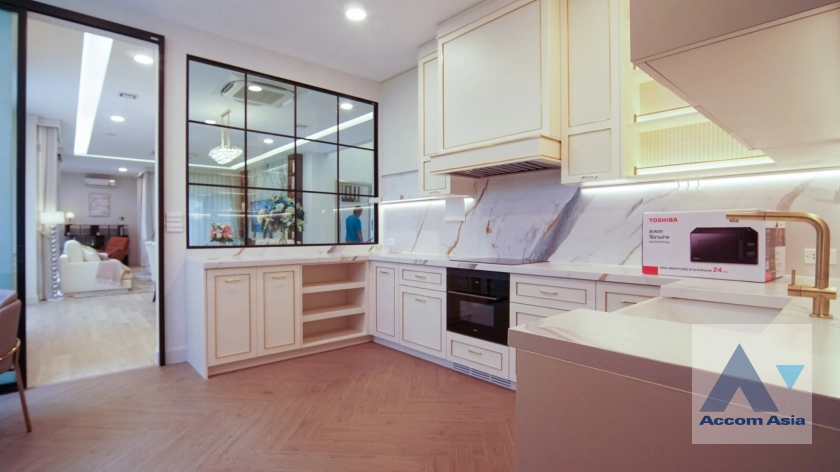 14  4 br House For Rent in Latkrabang ,Bangkok ARL Ban Thap Chang at Nantawan Rama 9 New Krungthepkreetha AA43672