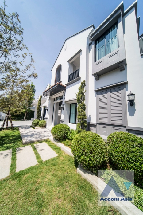 34  4 br House For Rent in Latkrabang ,Bangkok ARL Ban Thap Chang at Nantawan Rama 9 New Krungthepkreetha AA43672