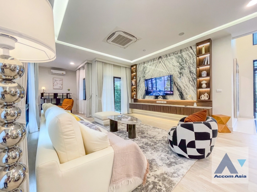 8  4 br House For Rent in Latkrabang ,Bangkok ARL Ban Thap Chang at Nantawan Rama 9 New Krungthepkreetha AA43672