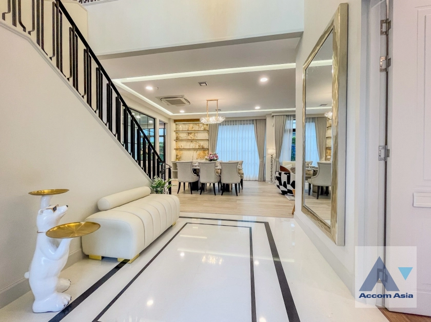 20  4 br House For Rent in Latkrabang ,Bangkok ARL Ban Thap Chang at Nantawan Rama 9 New Krungthepkreetha AA43672