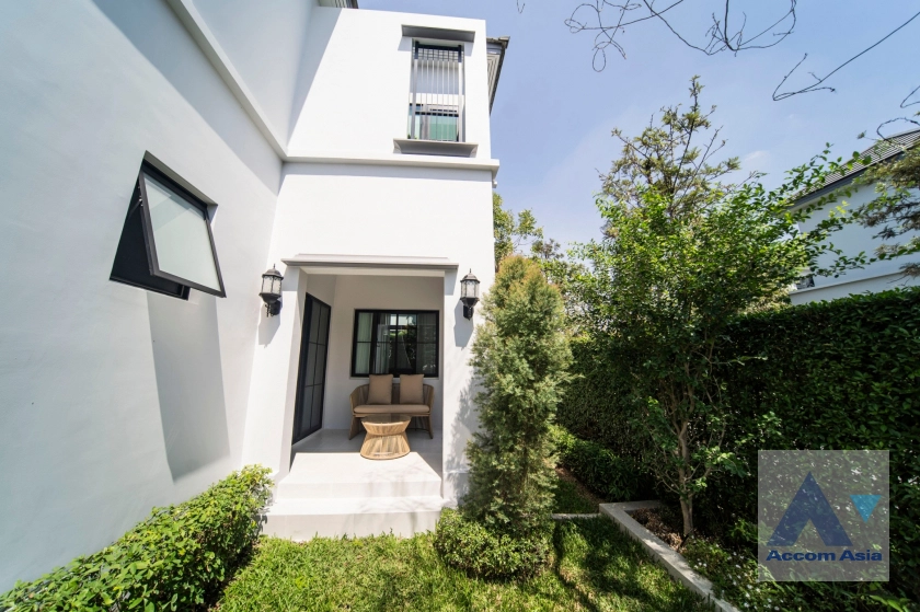 36  4 br House For Rent in Latkrabang ,Bangkok ARL Ban Thap Chang at Nantawan Rama 9 New Krungthepkreetha AA43672