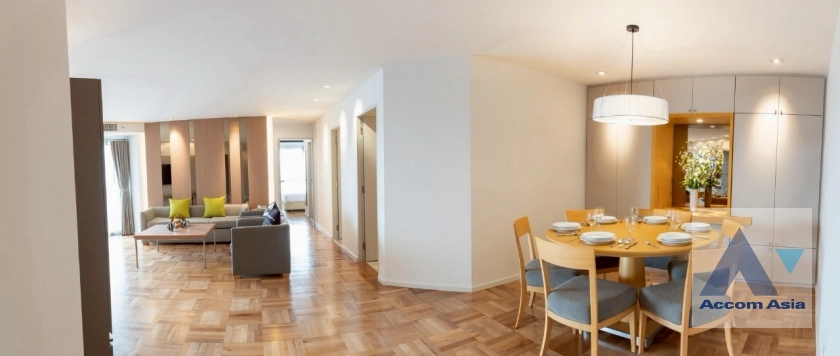 4  3 br Apartment for rent and sale in Sathorn ,Bangkok BRT Thanon Chan at Family-Friendly Serviced Apartment with Big Green Spaces AA43680